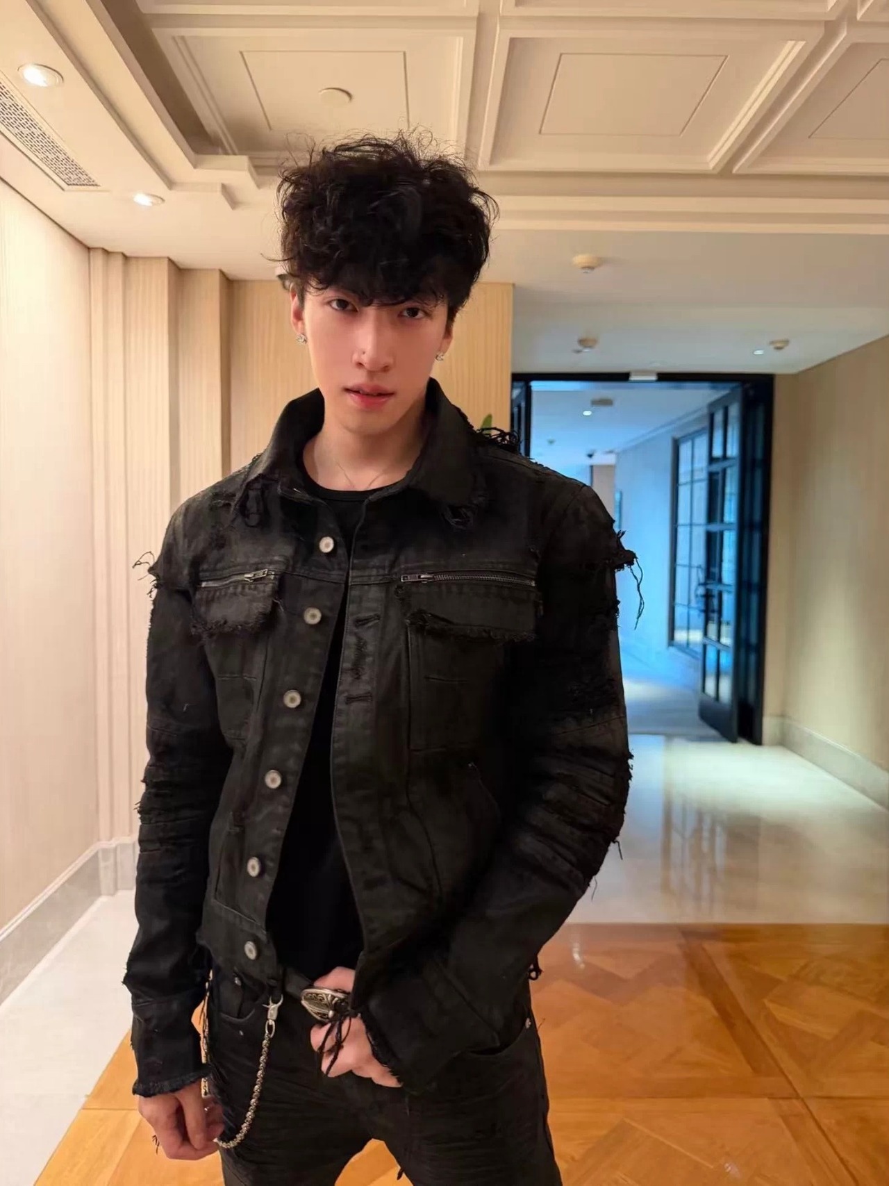 【CinderVein】Decayed Waxed Distressed Denim Jacket