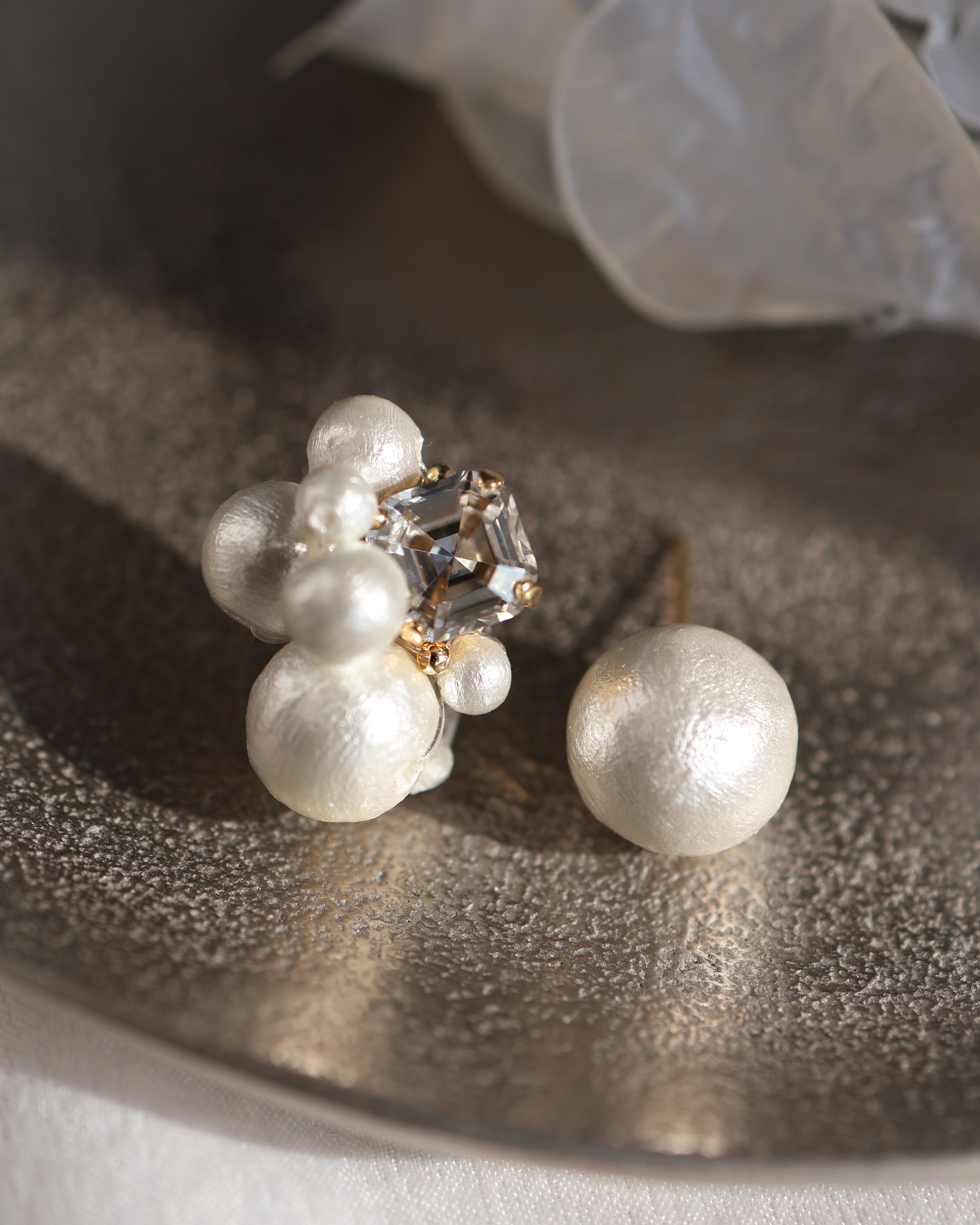 asymmetry cotton pearl bijou