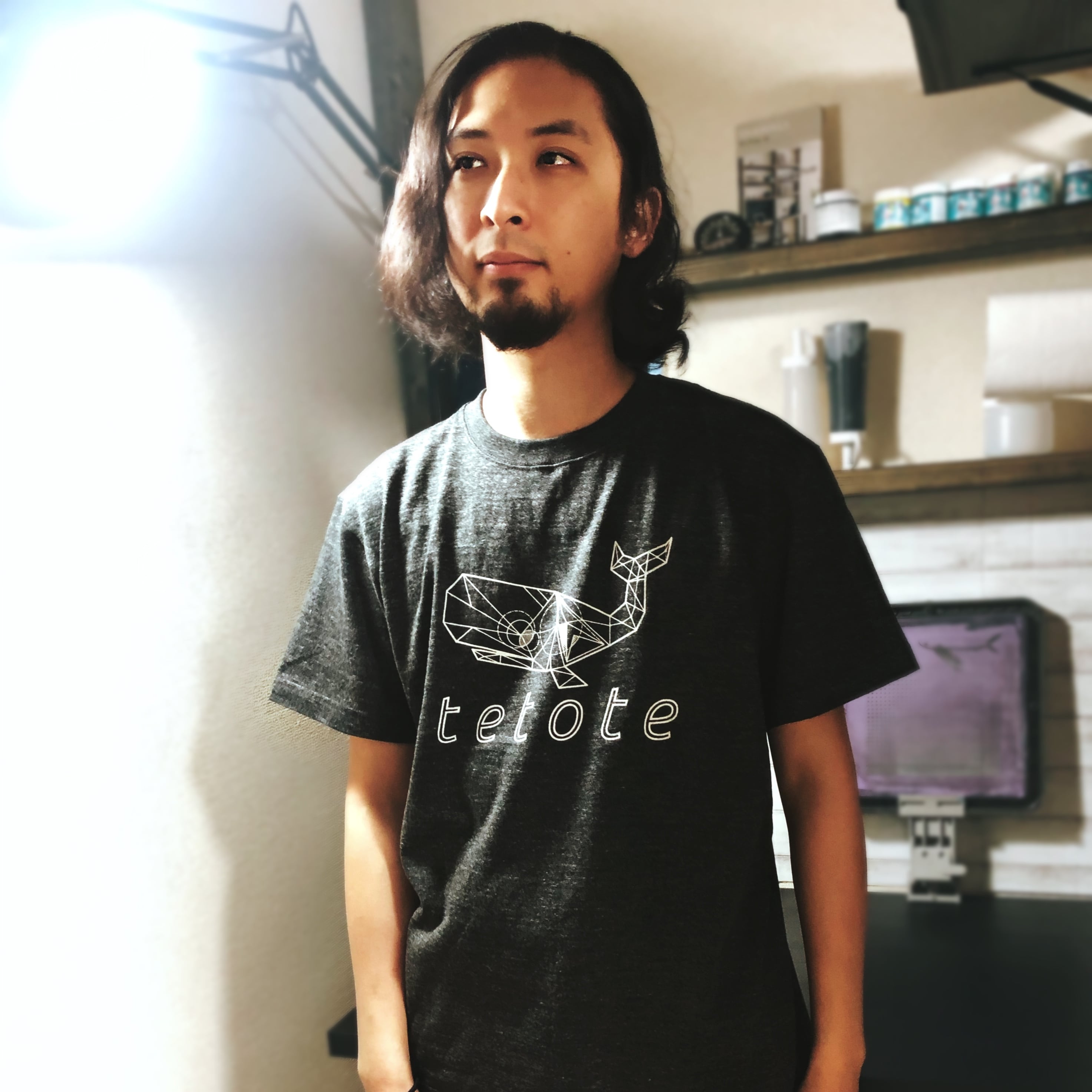ジオメトリックくじらTシャツ（ヘザーブラック） | tetote works