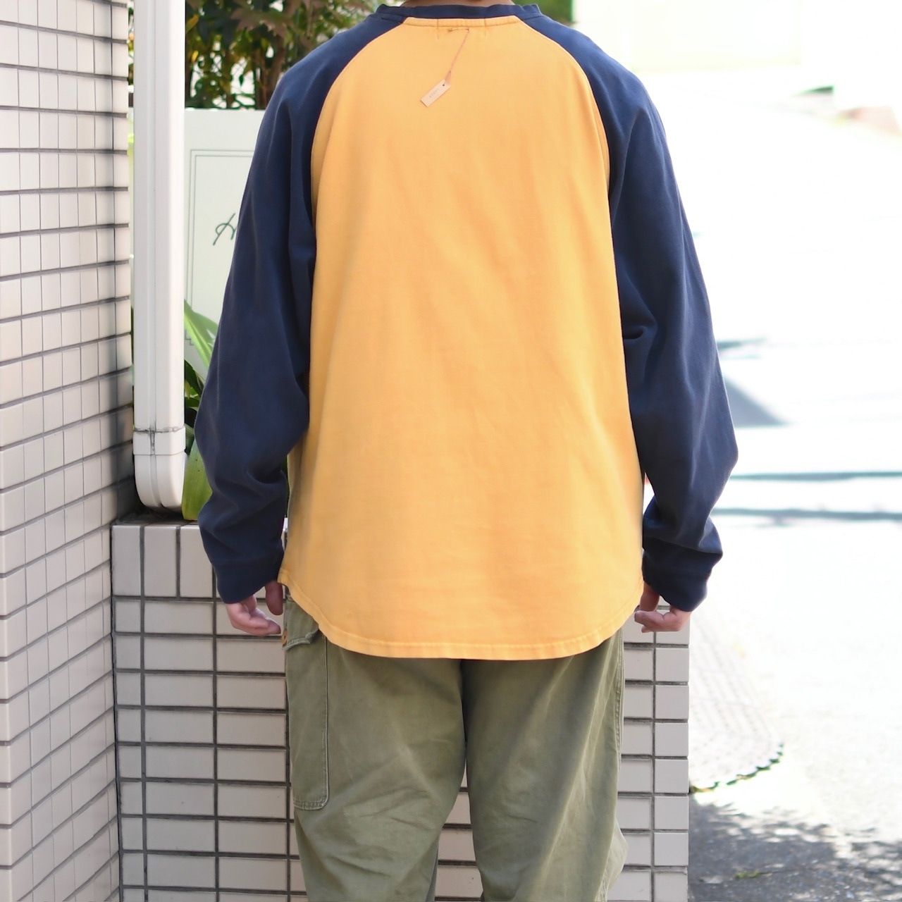 Eddie Bauer sports raglan sleeve tee