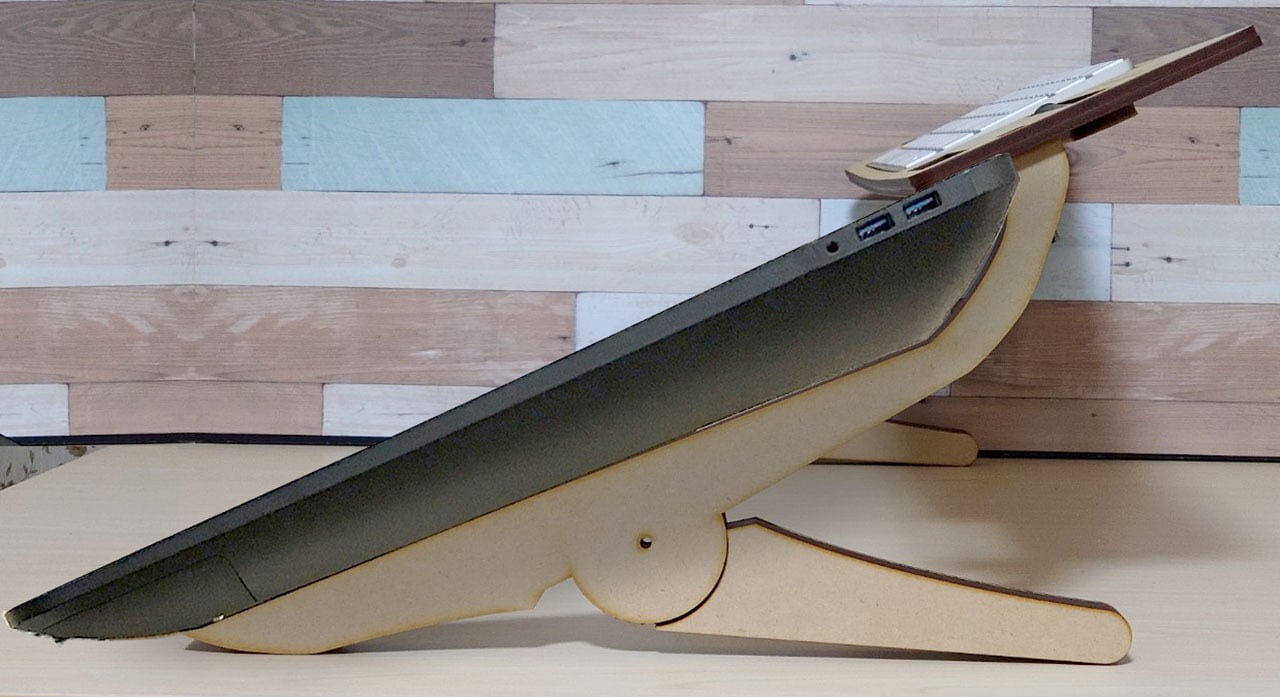 新発売！Cintiq Pro 24 角度可変スタンド 最大75度 キーボード台付