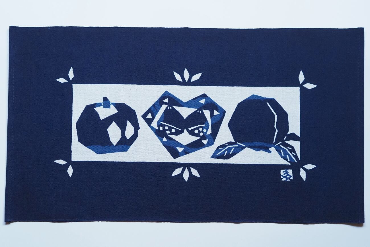 中判ランチョンマット【桃栗三年柿八年】62×33.5cm 型染工房たかだ