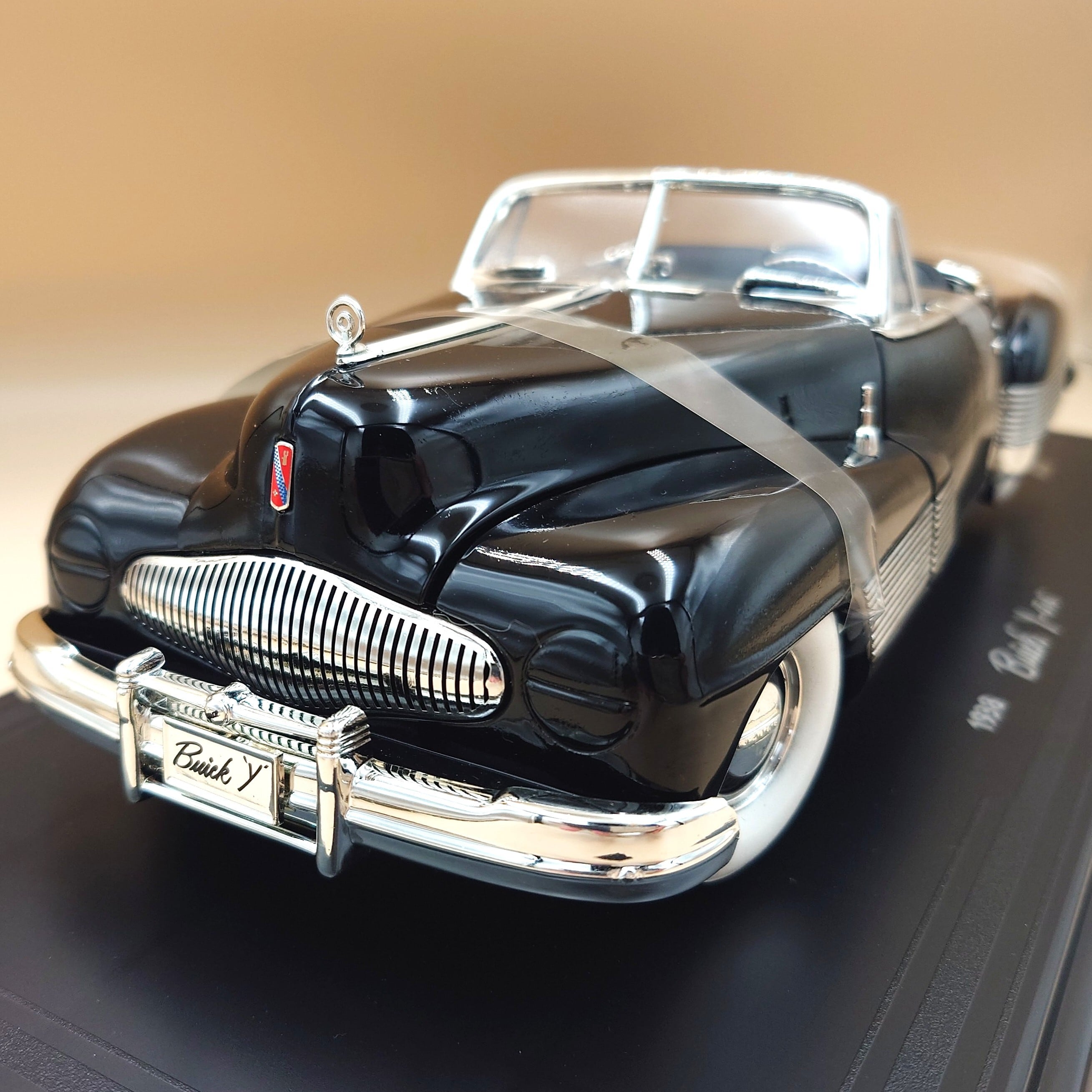 1/18 フォードマスタングGTコブラ ジェット ホワイト 1968 Ford