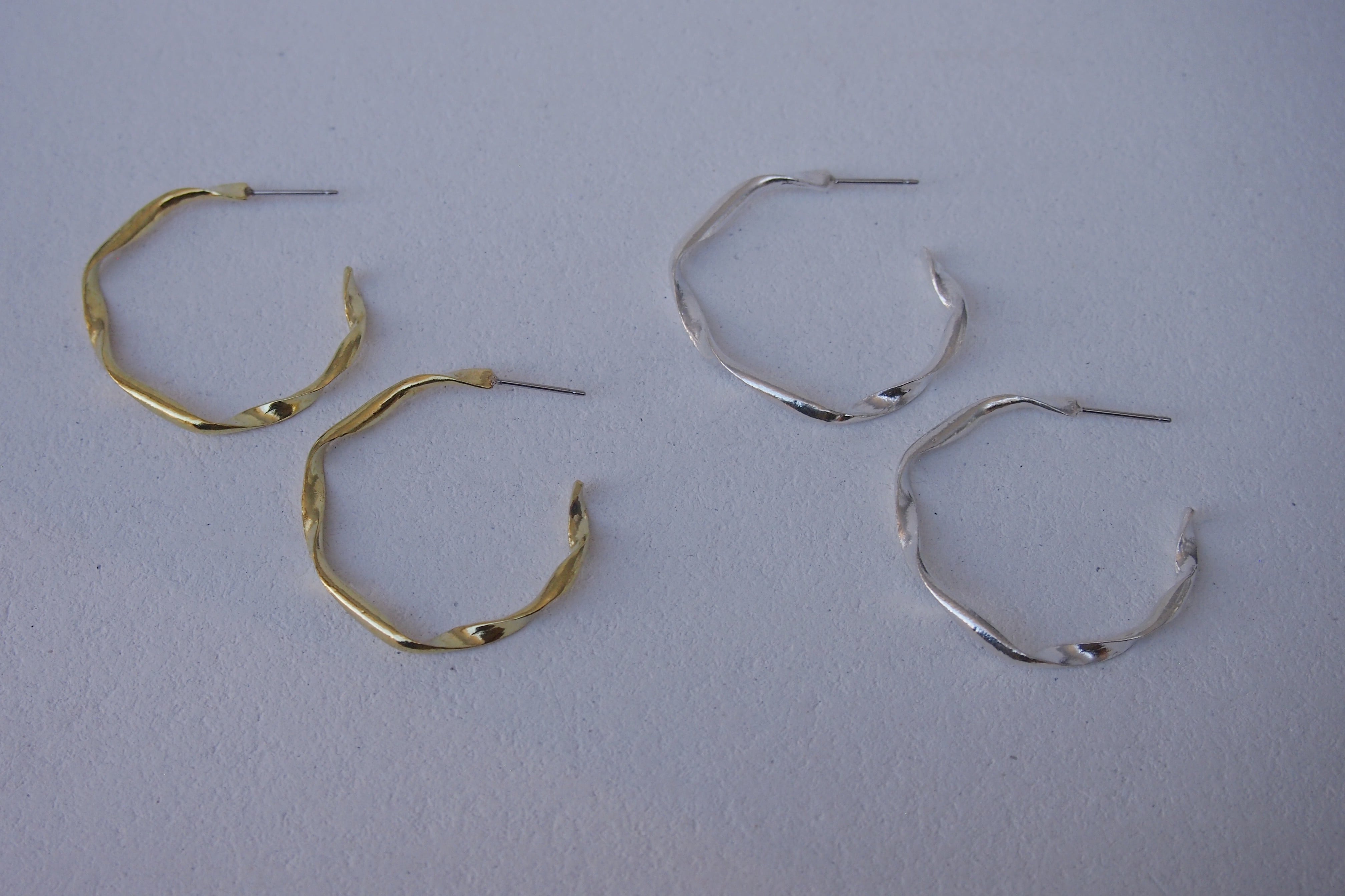 〈Brass/Silver925〉fluttering Ⅱ pierce