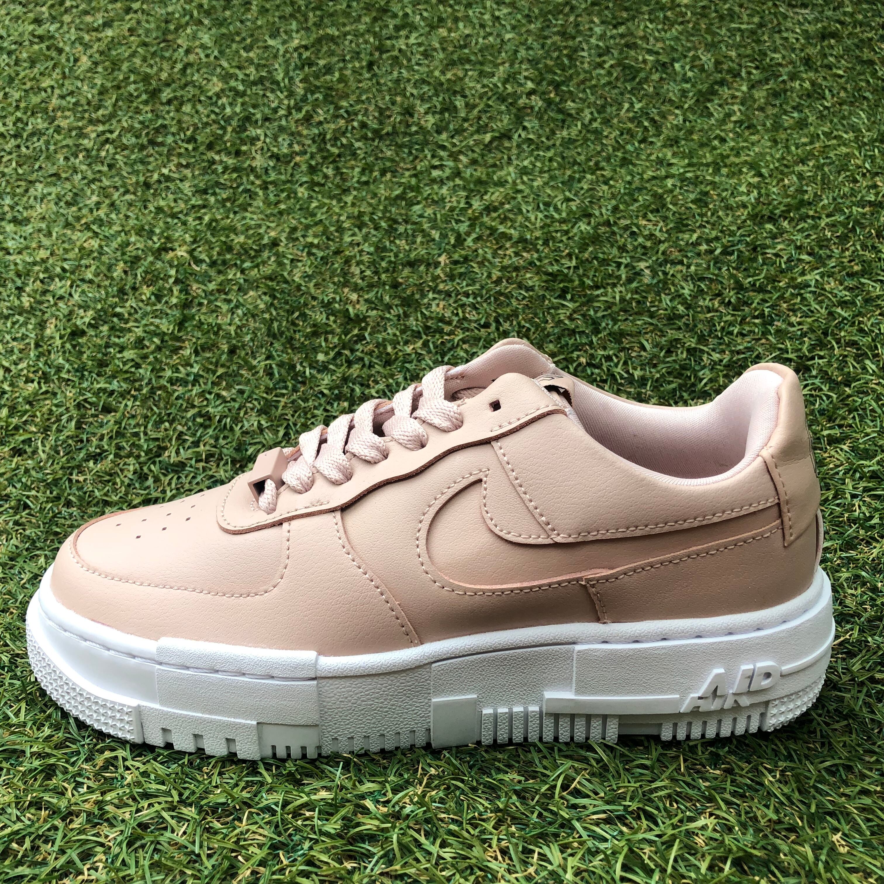 NIKE AIR FORCE1 PIXELナイキ エアフォースワン ロー HW143