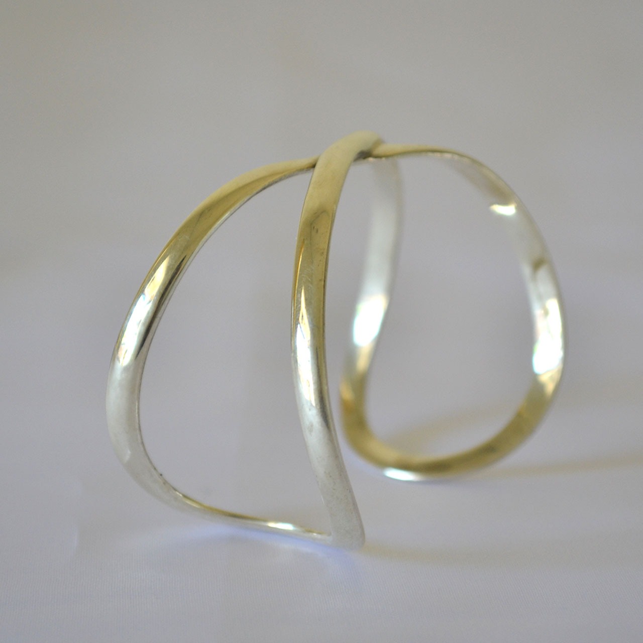 Cross Bangle (レディース)