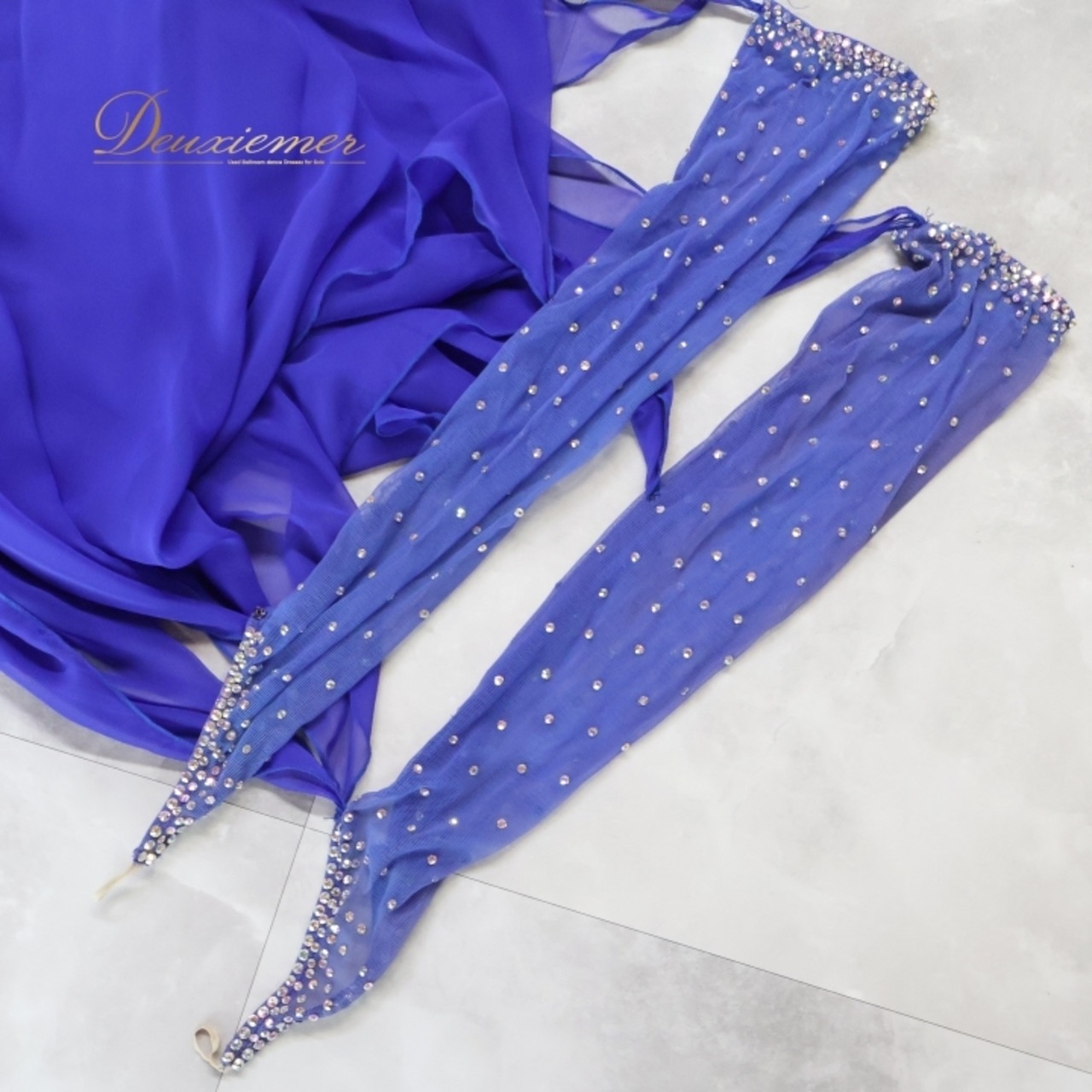 社交ダンス 衣装 スタンダードドレス ワンピース スタンダード 青 光沢 デモ 競技 ダンス 日本製 パーティ 発表会 フロート レース ブルー系 高級感 大人用 おしゃれ パーティードレス 競技会