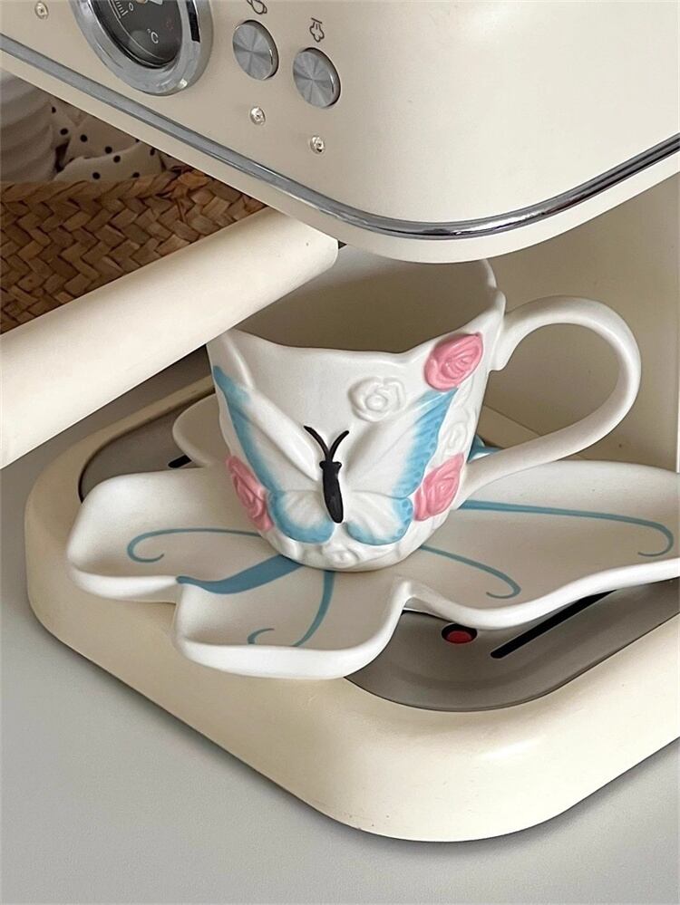 蝶がモチーフのカップとソーサー 陶器製 コーヒーや紅茶用 | くらしプラス