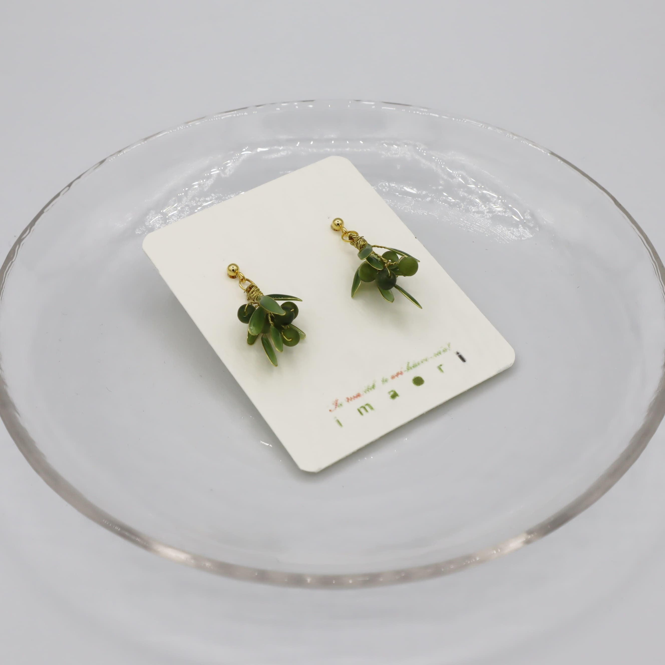 oliveピアス（taiwan jade）