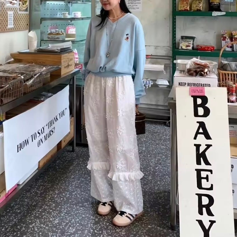 フリルレースパンチングロングパンツ