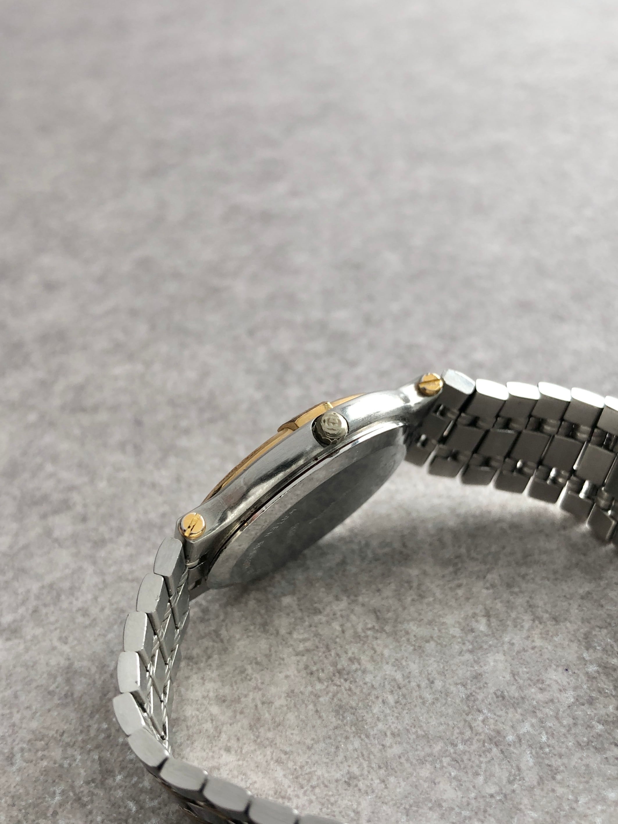 【中古】GUCCI シルバー　ブレスレット　腕時計　ヴィンテージ　ビンテージ GUCCI グッチ 腕時計 シルバー ステンレススチール クォーツ 5500L