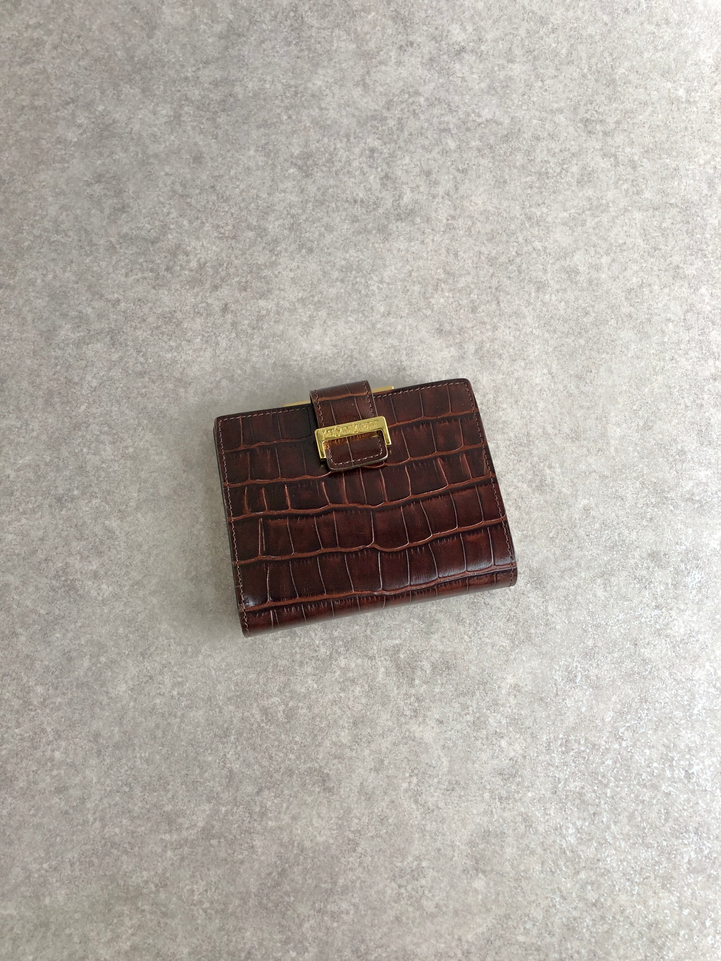 最終値下げ大黒屋鑑定済イブサンローラン　オールドグッチ　希少サンローラン SAINT LAURENT - 【最終値下げ】サンローラン 2つ折り財布 クロコ型