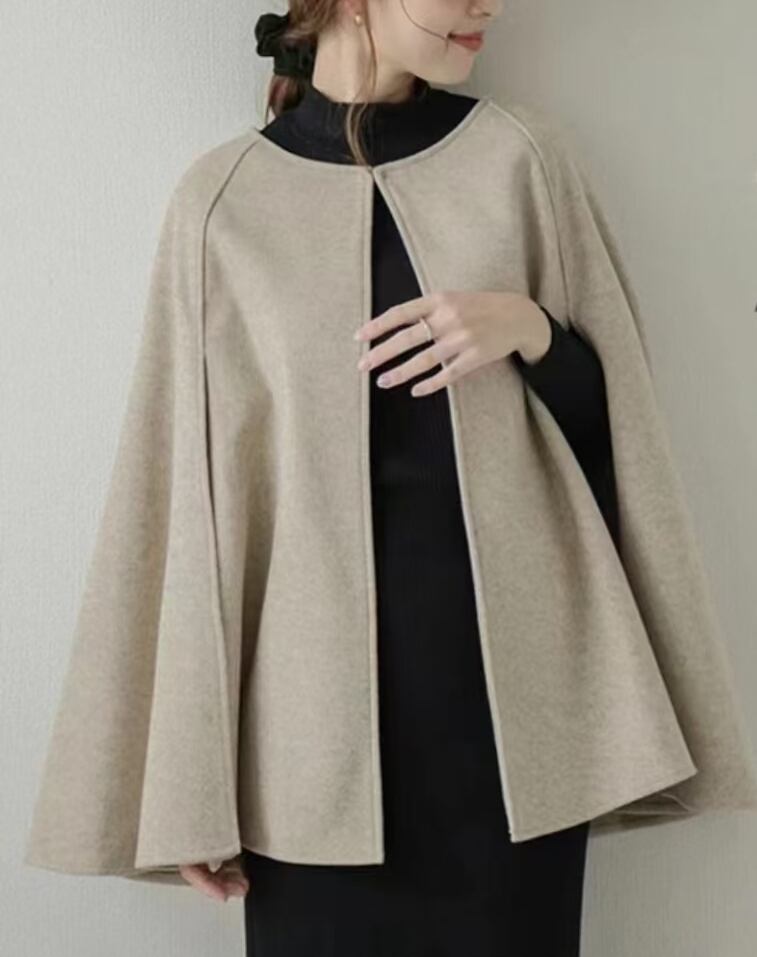 ケープジャケット　AJ22045-A01