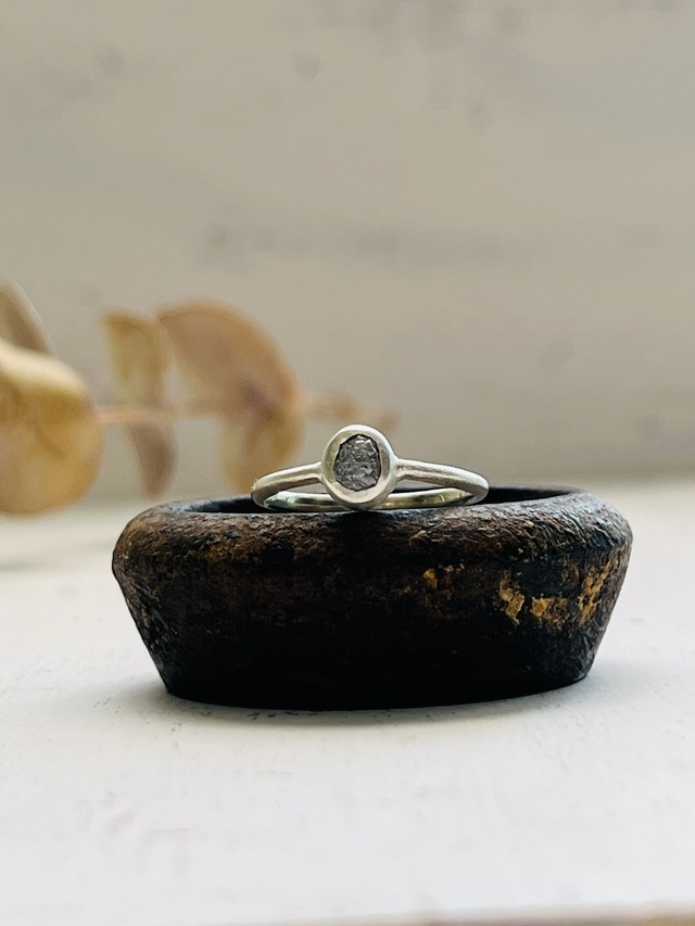 グレーダイヤモンド原石のミネラルリング Silver925