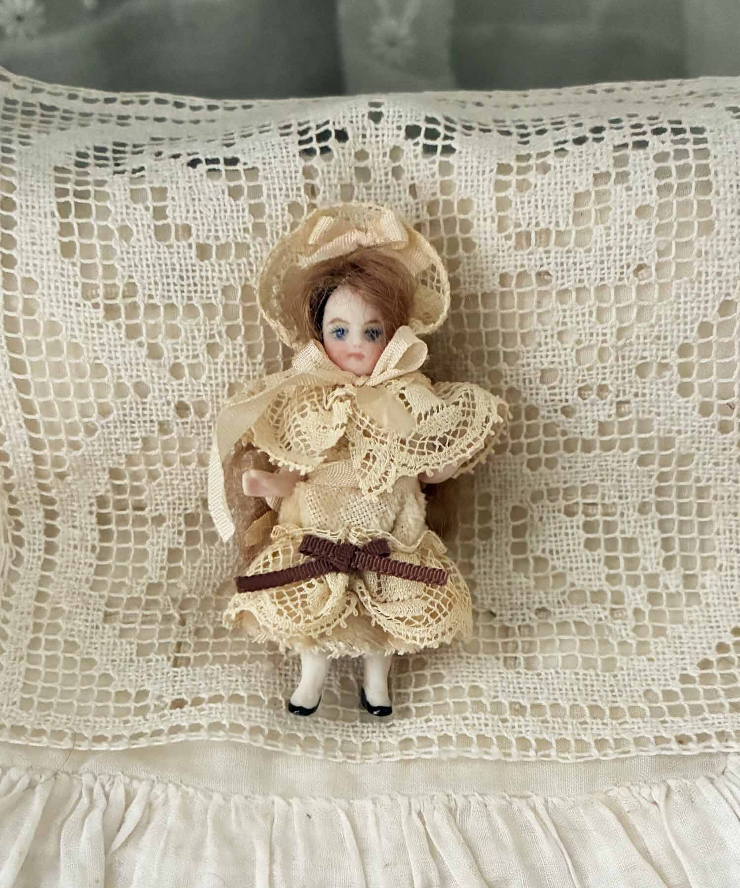 アンティーク ミニョネット ジャーマン ☆ ビスクドール エッグ