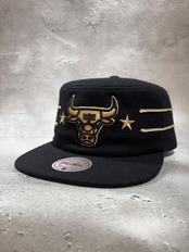 Mitchell＆Ness/ミッチェルアンドネス NBA シカゴ・ブルズ Retro Roots  ピルボックス キャップ ブラック