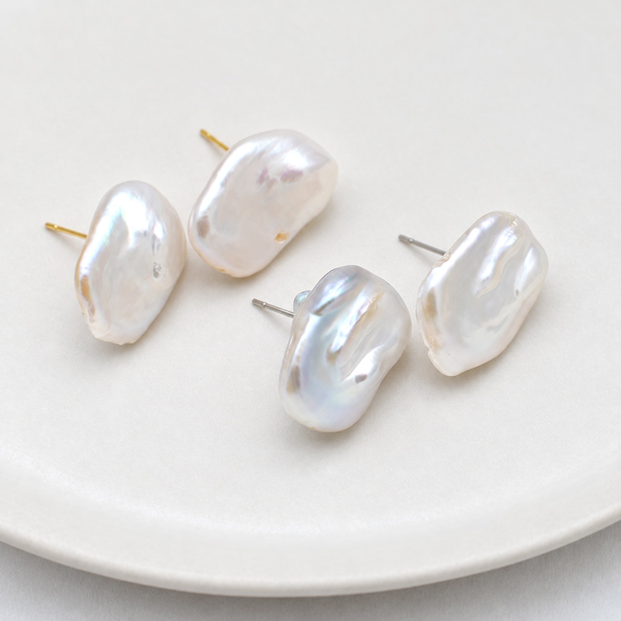 耳元を包む大粒バロック 淡水 バロックパール ピアス / レクタングル系 約15×18mm / ps-165