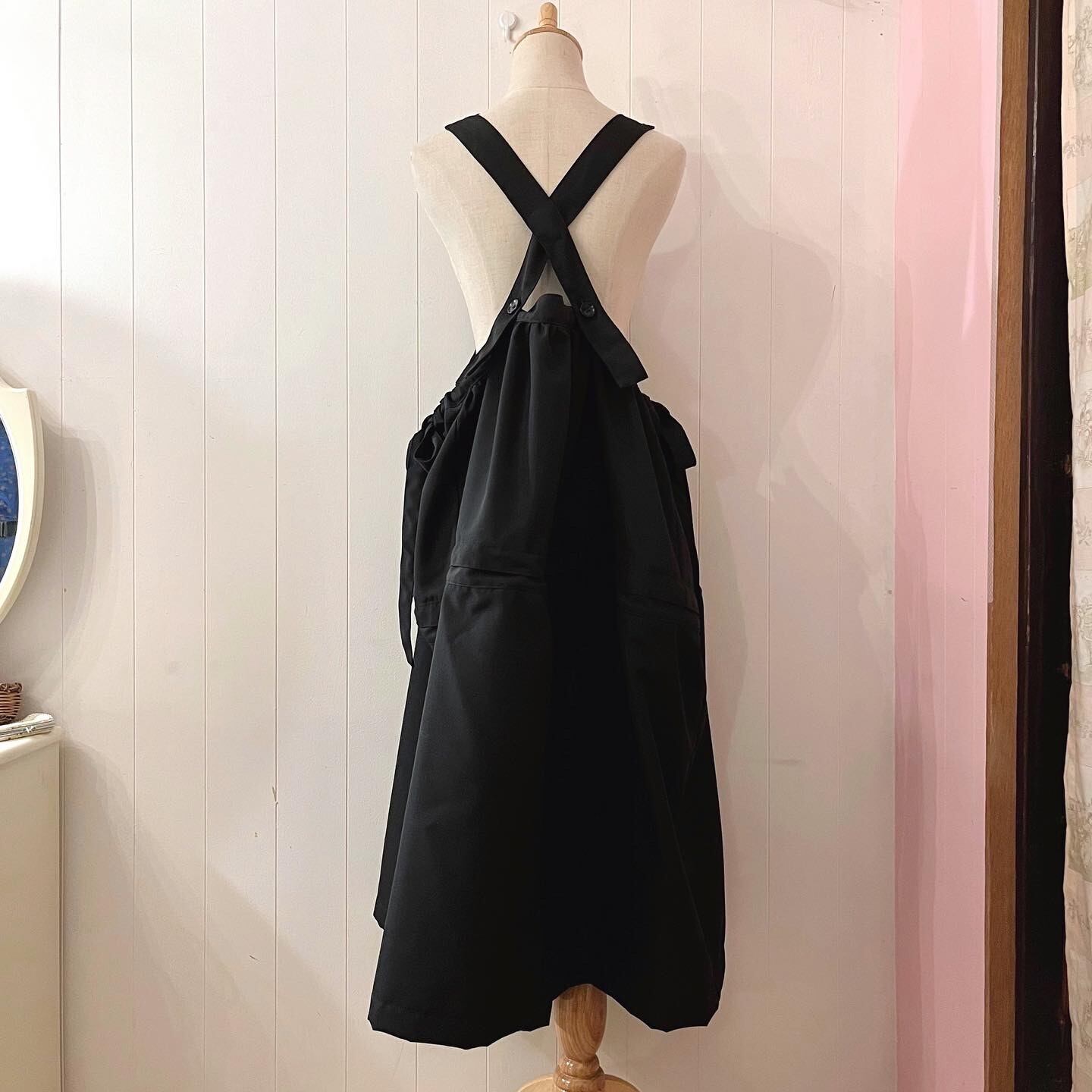 original / eight legs suspender skirt 2.