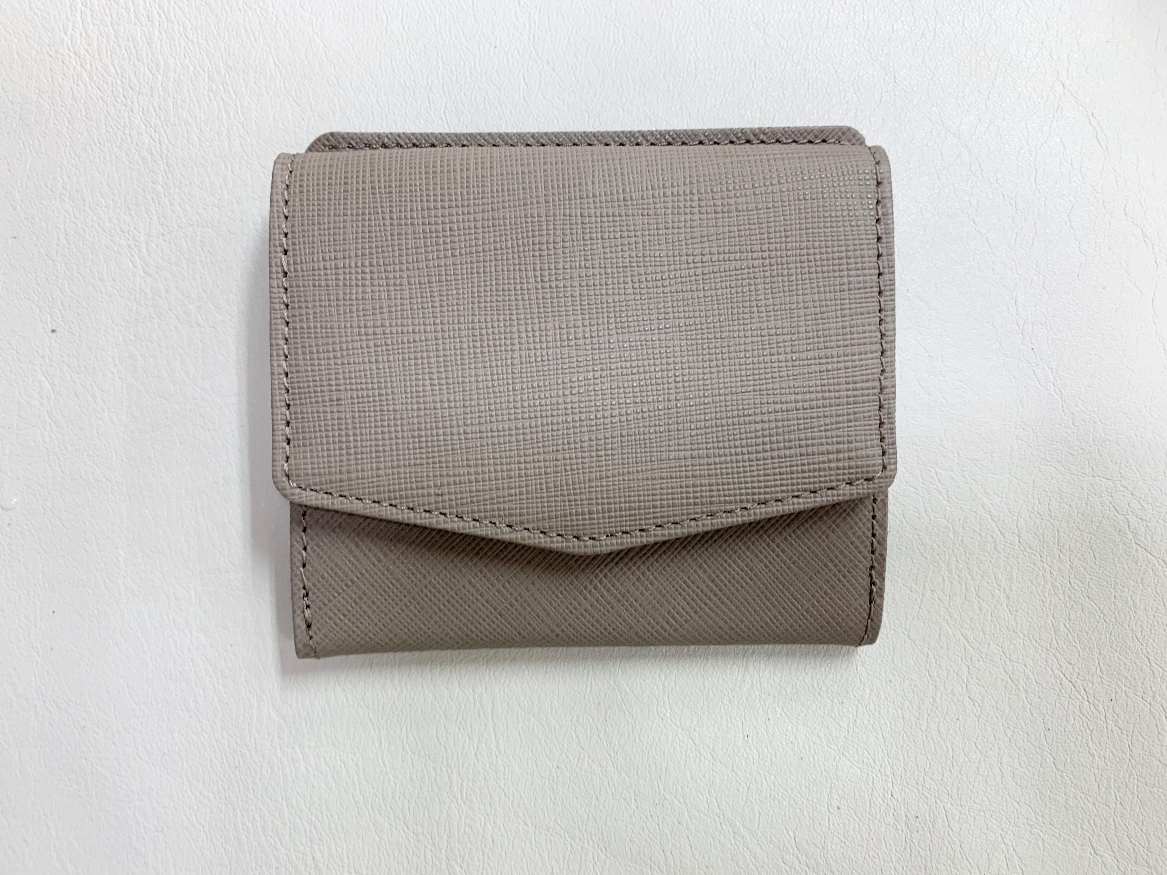 野村製作所 ミニ財布 (プリズムレザー) 三つ折り財布】プリズムレザー三つ折りのコンパクト財布 | 野村