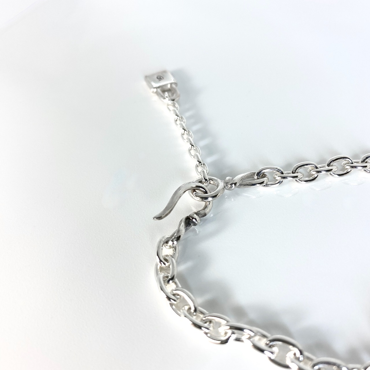 CHAIN BRACELET [SW:TRIANGLE] / スタンプワークトライアングルプレートチェーンブレスレット