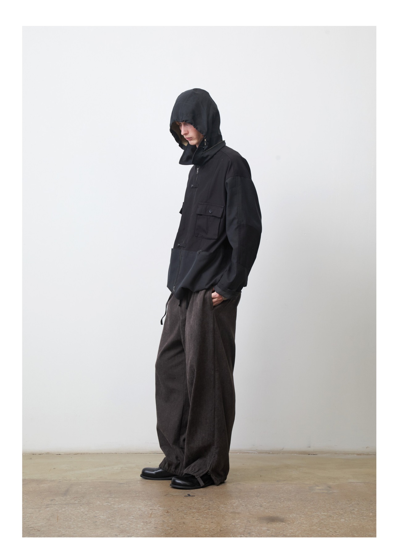DECESOLO 26AW ルーズフィット ベルベット アジャスタブル パンツ