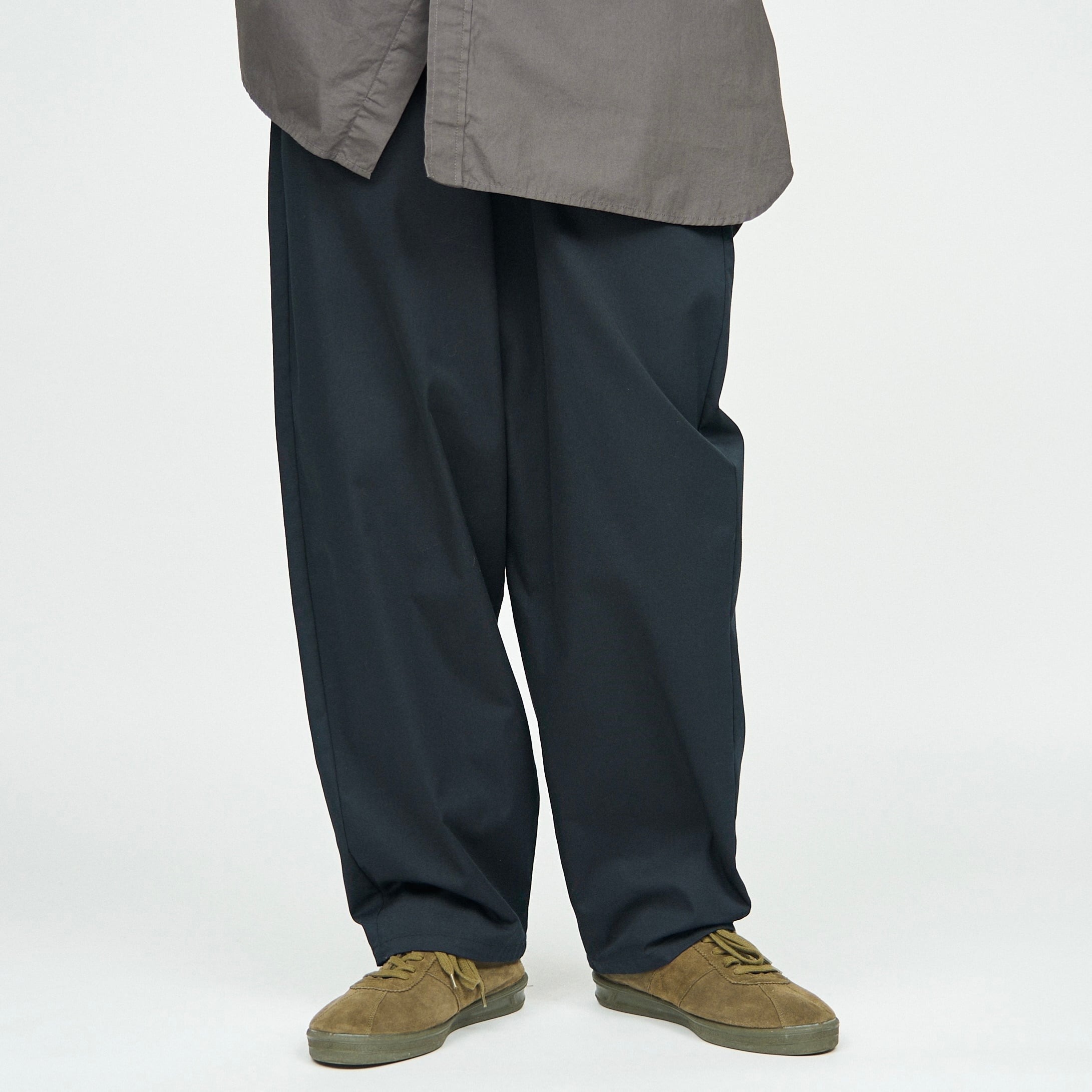 FreshService｜CORPORATE EASY PANTS | 眠家オンラインストア
