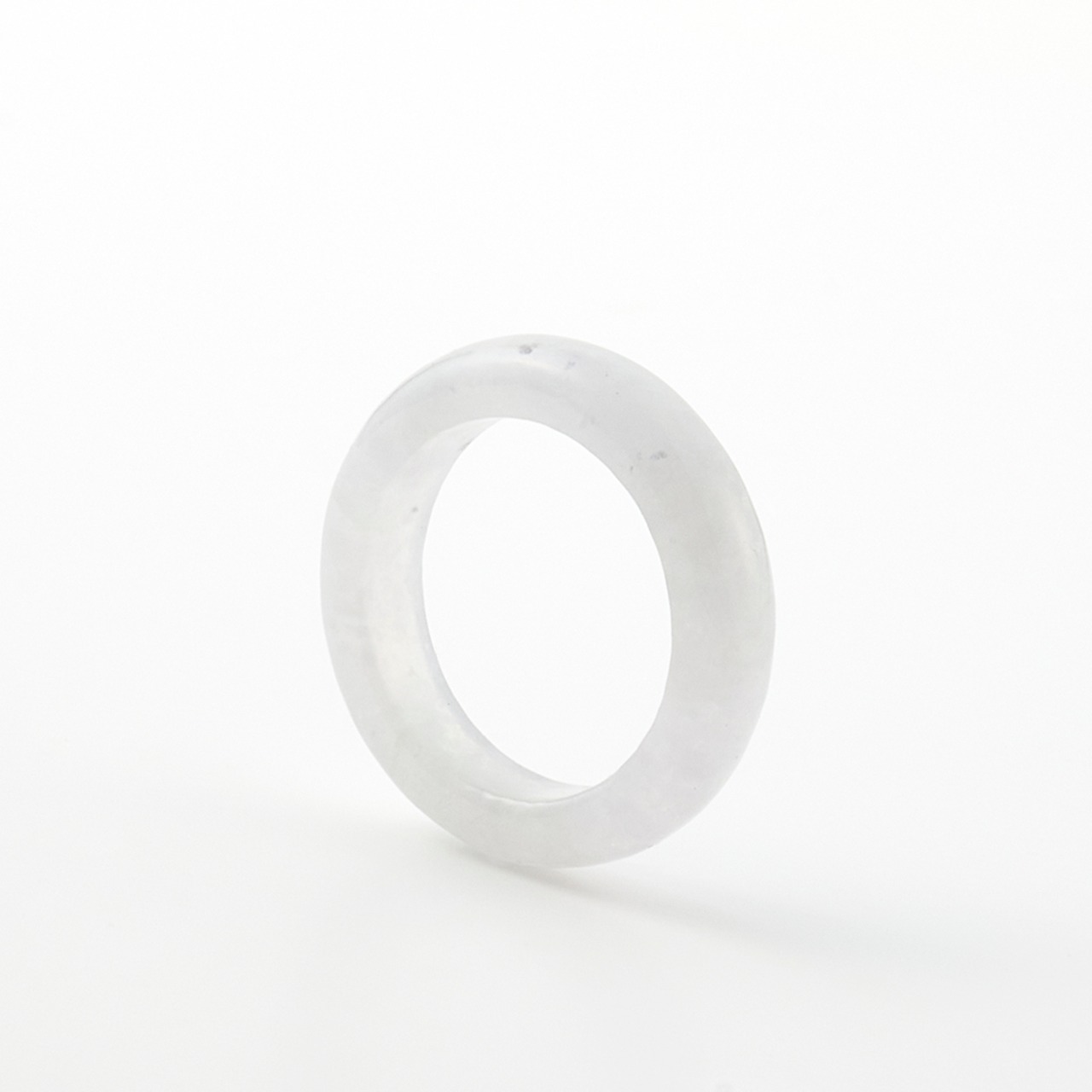 【9号】絶妙なグリーンが何とも言えない！ 天然翡翠リング くり抜き甲丸リング A貨翡翠 jd_rg1161