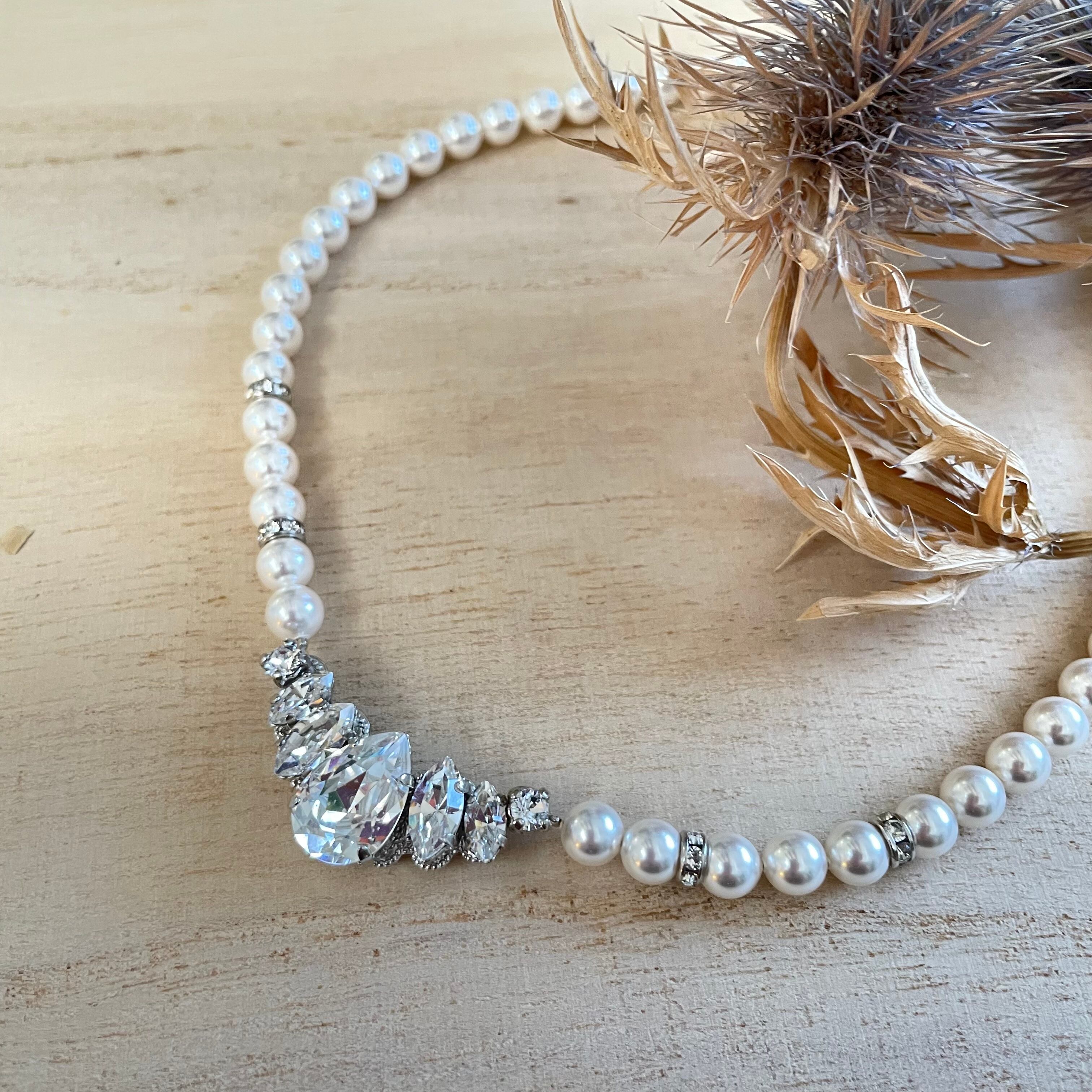 真珠とクリスタルのネックレス