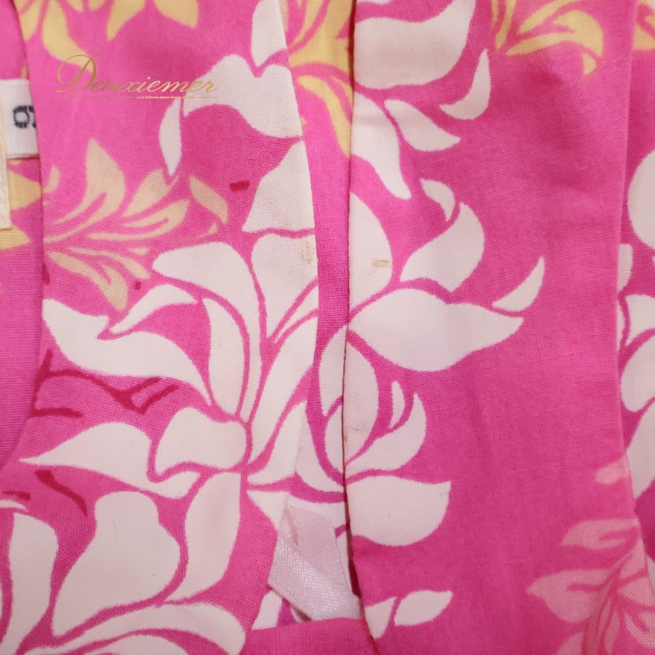 フラダンス 衣装 ALOHA STANDARDS アロハスタンダード ワンピース ドレス ピンク系 日本製 ノースリーブ フリル レイ柄 かわいい 華やか 鮮やか 明るい 白 黄 アロハ ハワイアンプリント フラ ダンス レッスン 練習 ホワイト系 イエロー系