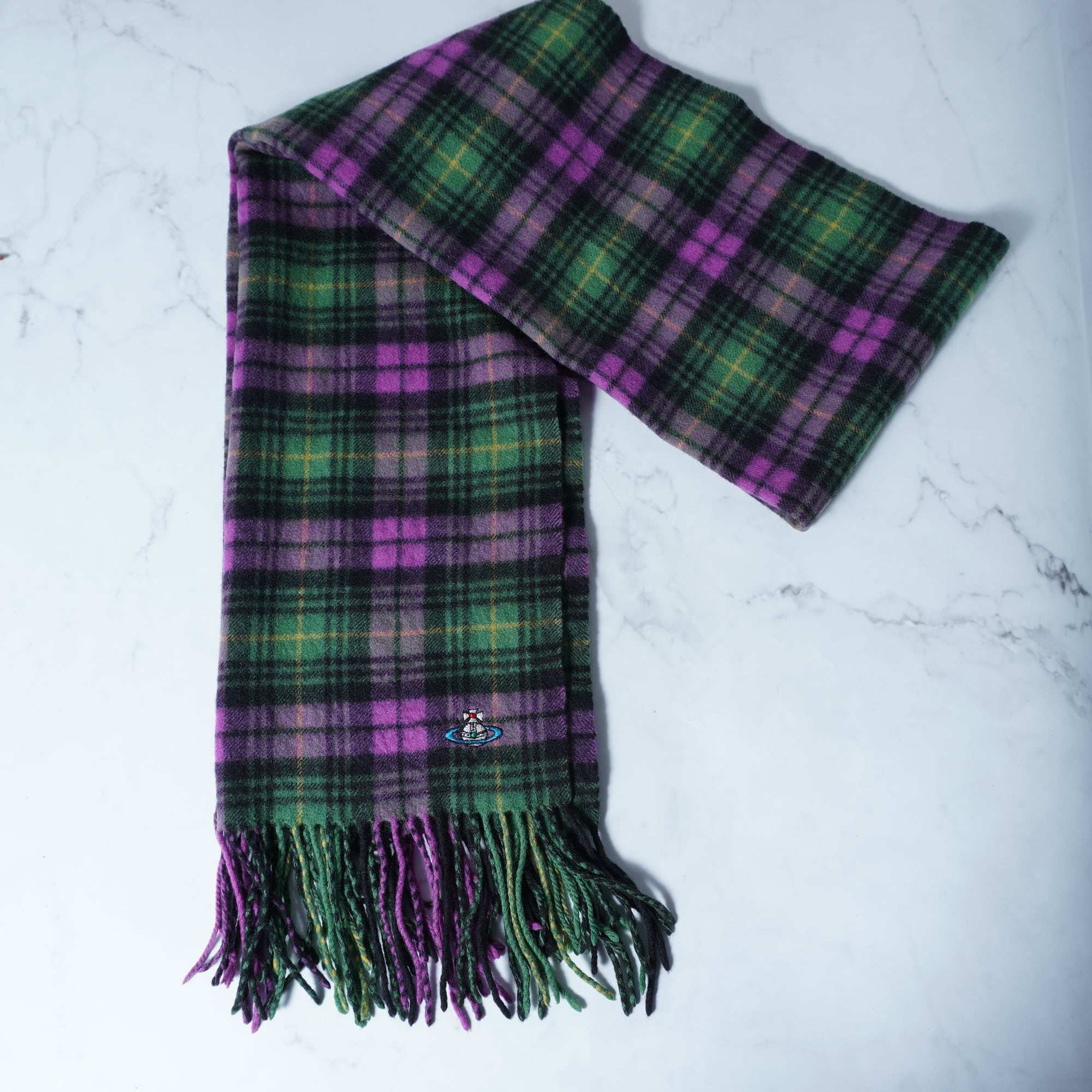 ヴィヴィアンウエストウッド カシミヤ タータンチェックマフラー オーブロゴ刺繍 Vivienne Westwood】ヴィヴィアンウエストウッド オーブロゴ刺繍