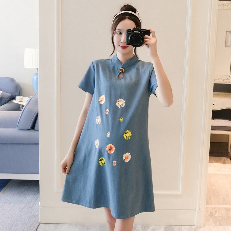 【新作】【送料無料】 マタニティウェア2020夏の新しいデニム小さな菊のチャイナドレス、年齢を減らすミドル丈でトレンディなマタニティドレス-アリババ サマー 夏物 expec260000536529