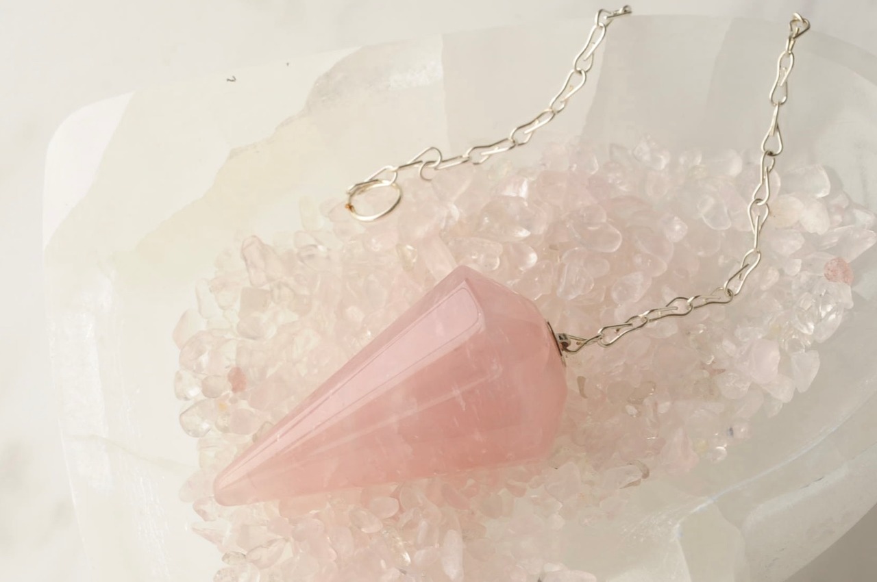 ローズクォーツクリスタルペンデュラム