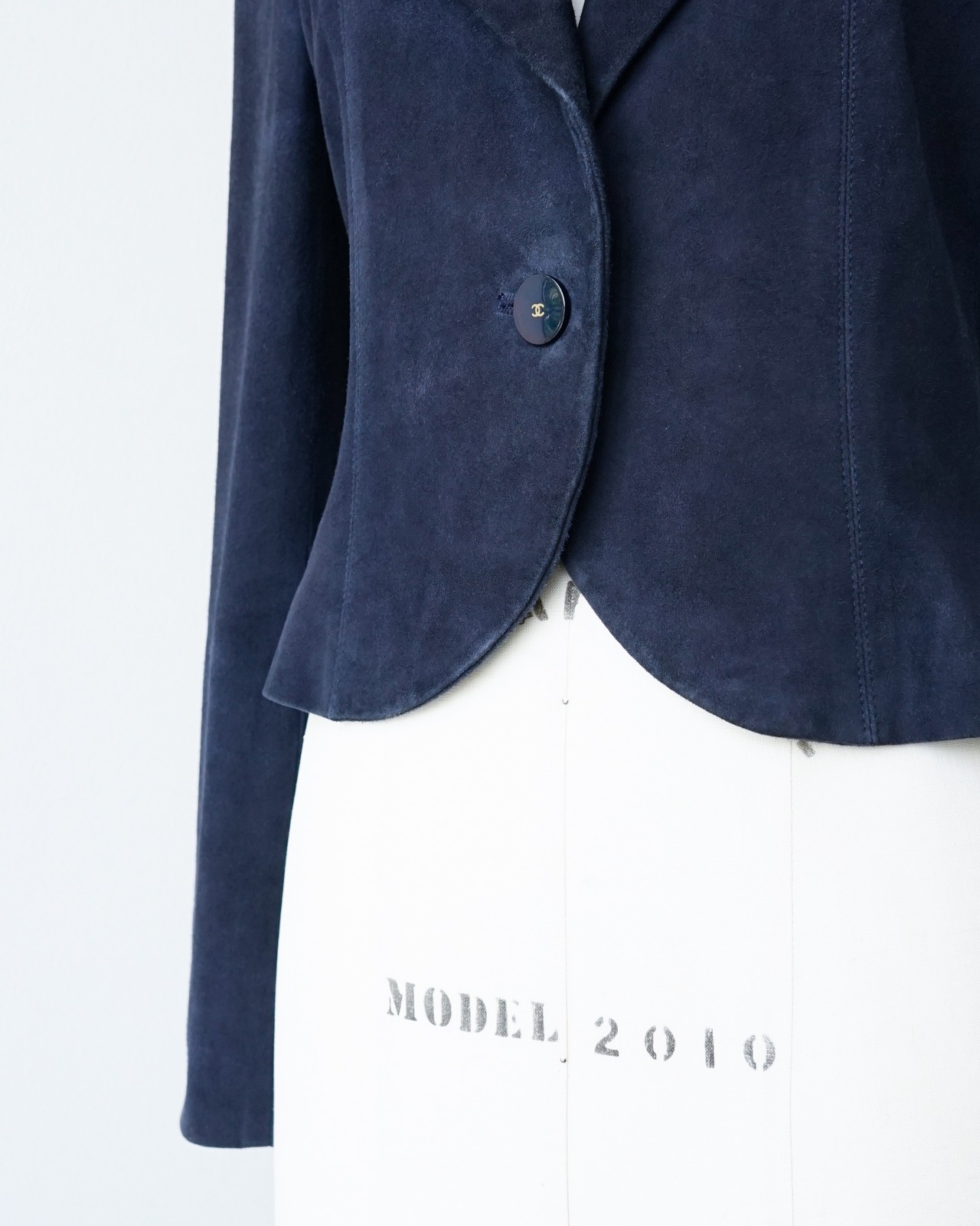 〈CHANEL〉Suede Cropped Jacket 02C