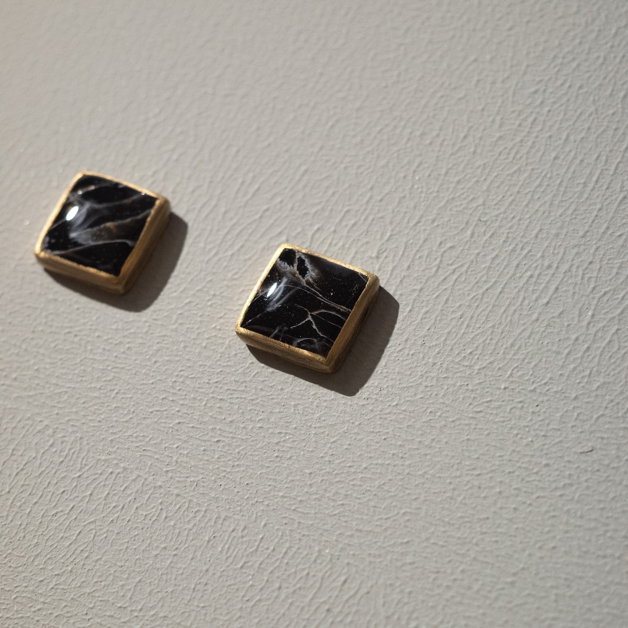 LOOP hogu v1 : Mini stones