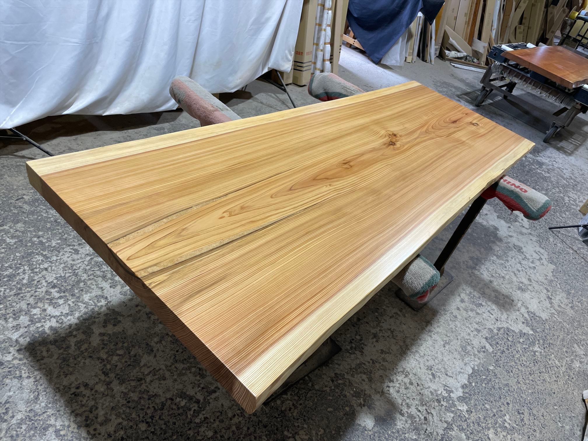 杉9131 一枚板無垢 1940x670-710x50mm 乾燥材 センターテーブル