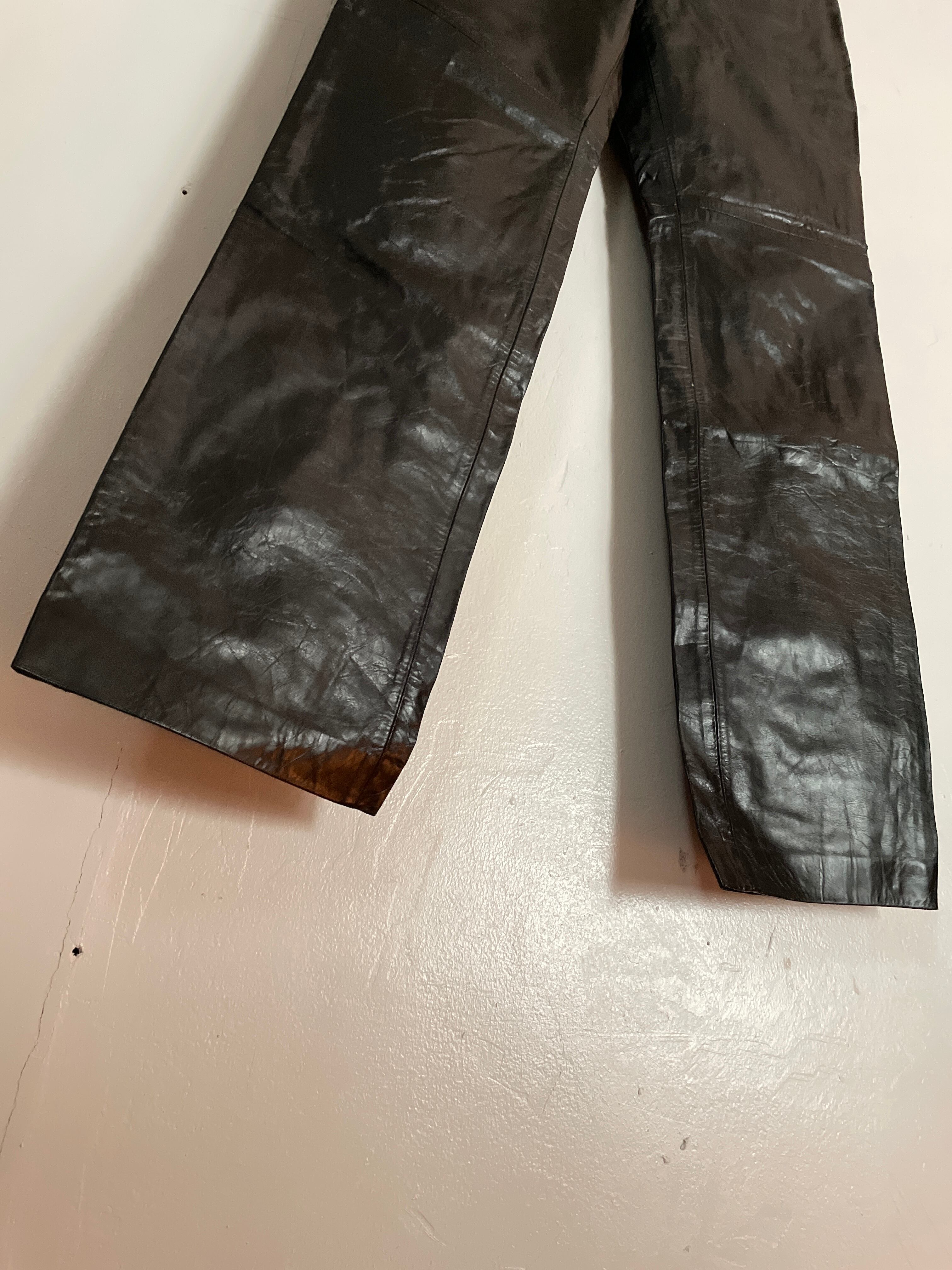 Old GAP Black Leather Pants | HENAMA ONLINE STORE Old GAP Black Leather Pants | HENAMA ONLINE STORE