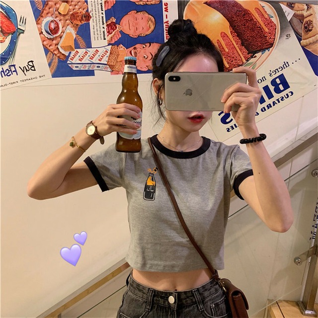 ラウンドネック カジュアルＴシャツ ラインデザイン ワンポイント プリント 半袖 ショート丈 可愛い 春 夏 韓国ファッション レディース 普段着 デイリー リゾート
