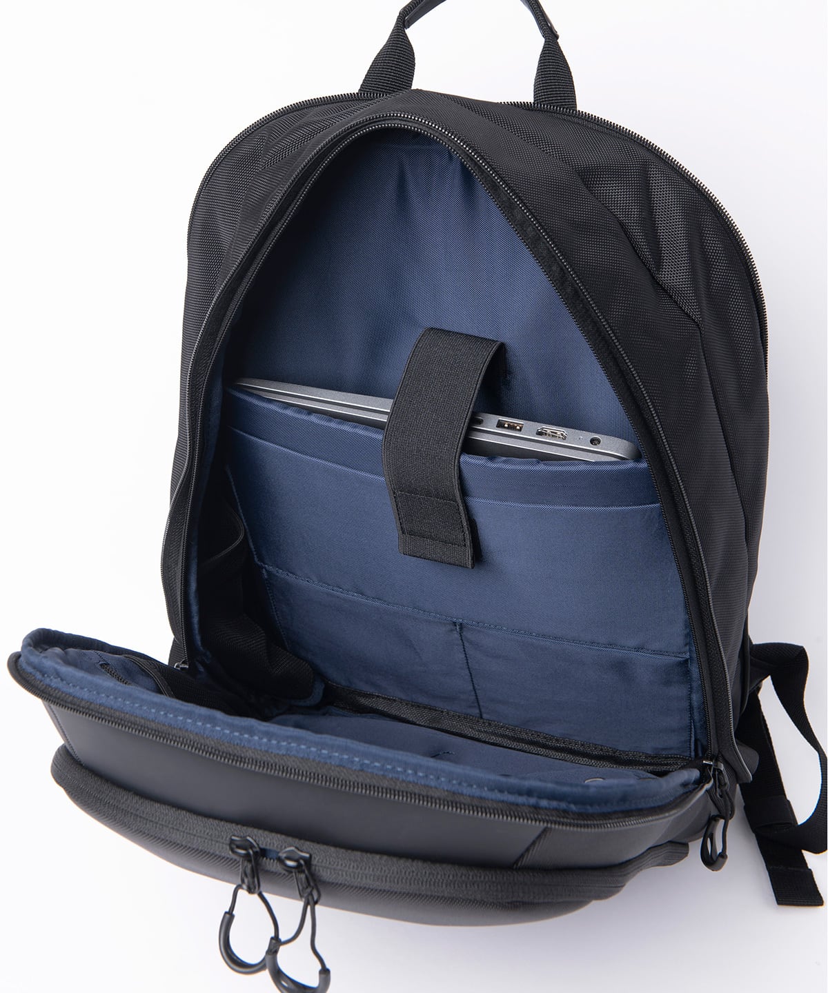 マチ拡張リュック | NOMADIC公式ECショップ