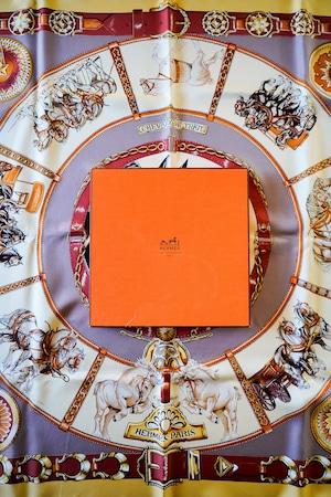 【1990s, Deadstcck】"Cheval de Trait 1975" Hermès Carré 90 Silk Scarf