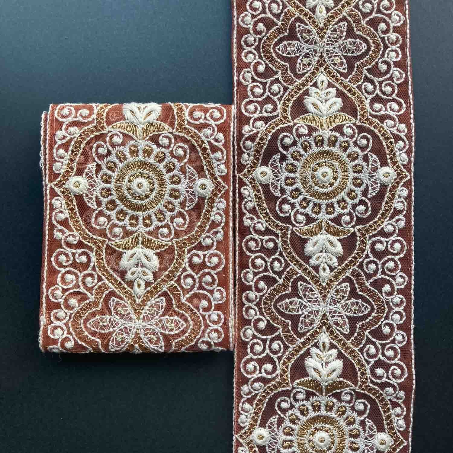 アレクサンドル・チュルポーアラベスク柄刺繍 グレー fc2636bf9a2e0c44dc7d8b9b068846