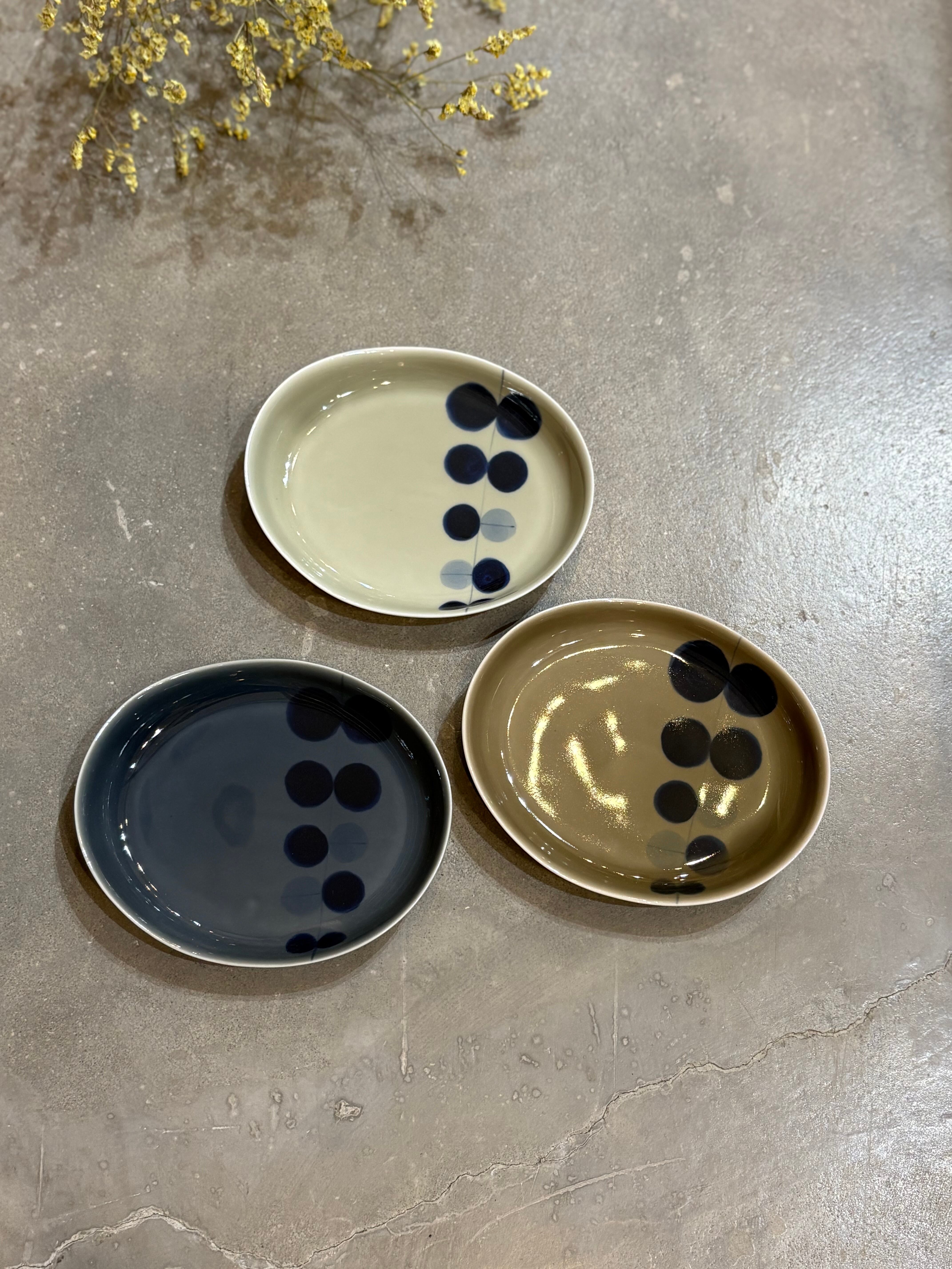 〈WEB陶器市〉ランチプレート(小) 水玉リーフ