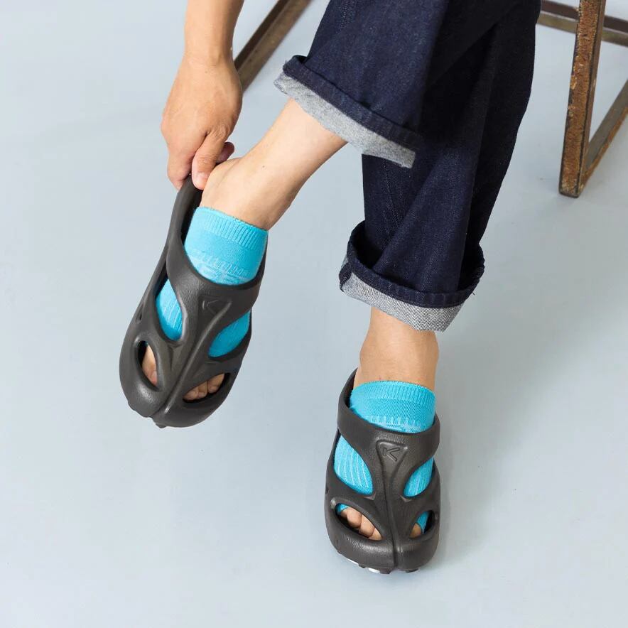 KEEN キーン】SHANTI シャンティ （ Black/Dawn Blue ) | CARNOSA DOORS