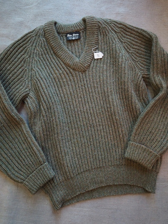 1980‘s  Made in UK Peter Storm Wool V-Neck Heavy Knit Sweater