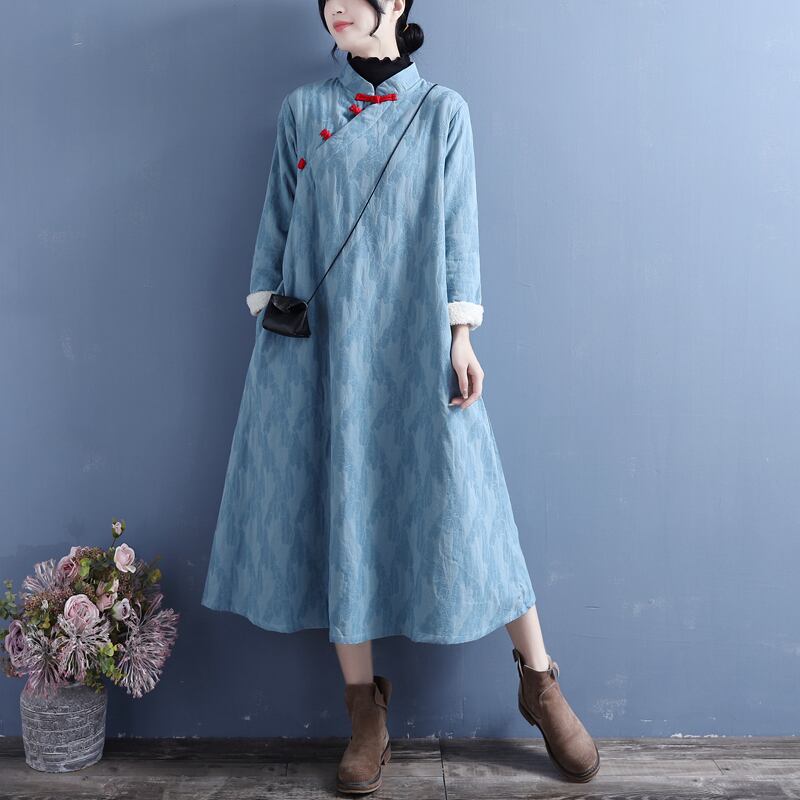 One Piece Ethnic Blue ワンピース ミディアム丈 チャイナ風 スタンドカラー 長袖 エスニック レトロ クラシカル フェミニン ルーズ ゆったり オシャレ シンプル 無地 シアンブルー 大人 可愛い きれいめ カジュアル お出かけ 普段使い デート 衣装 秋 冬 Sea Sign