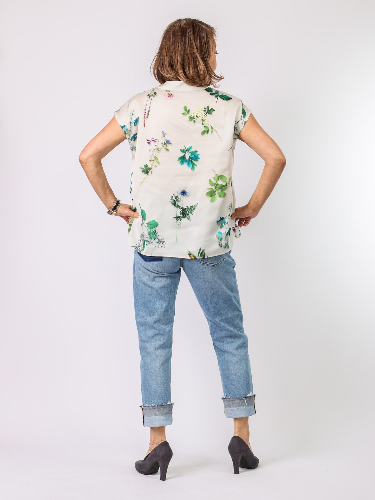 ボタニカルプリントボウタイブラウス(Mylanka)