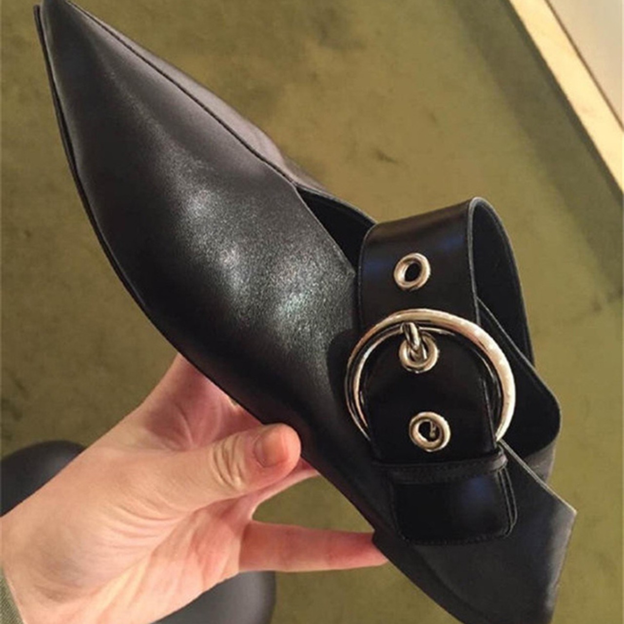 闇魔女のノクテルナ 〜魔女のストラップフラットシューズ〜M23307