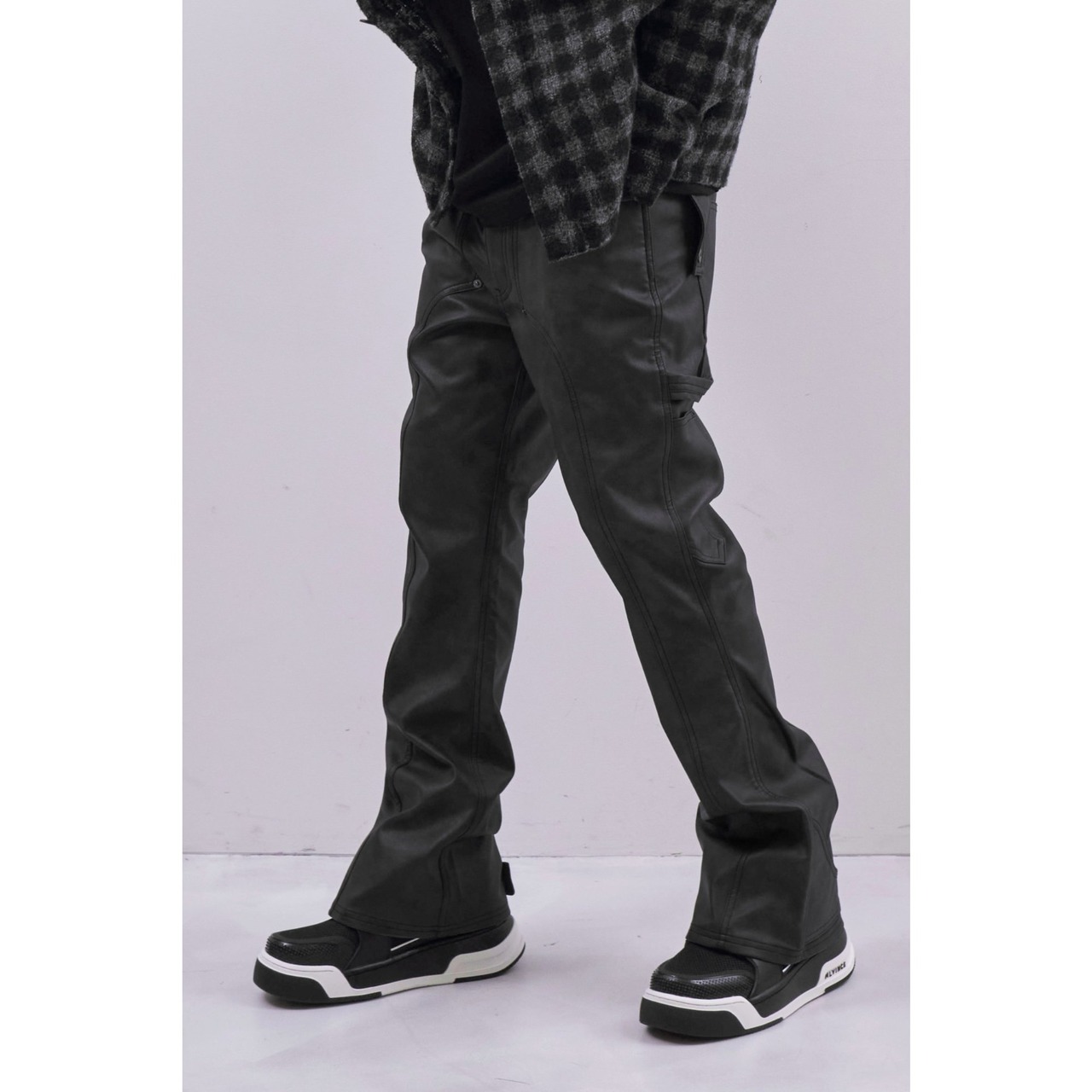 MLVINCE / faux leather holster pants