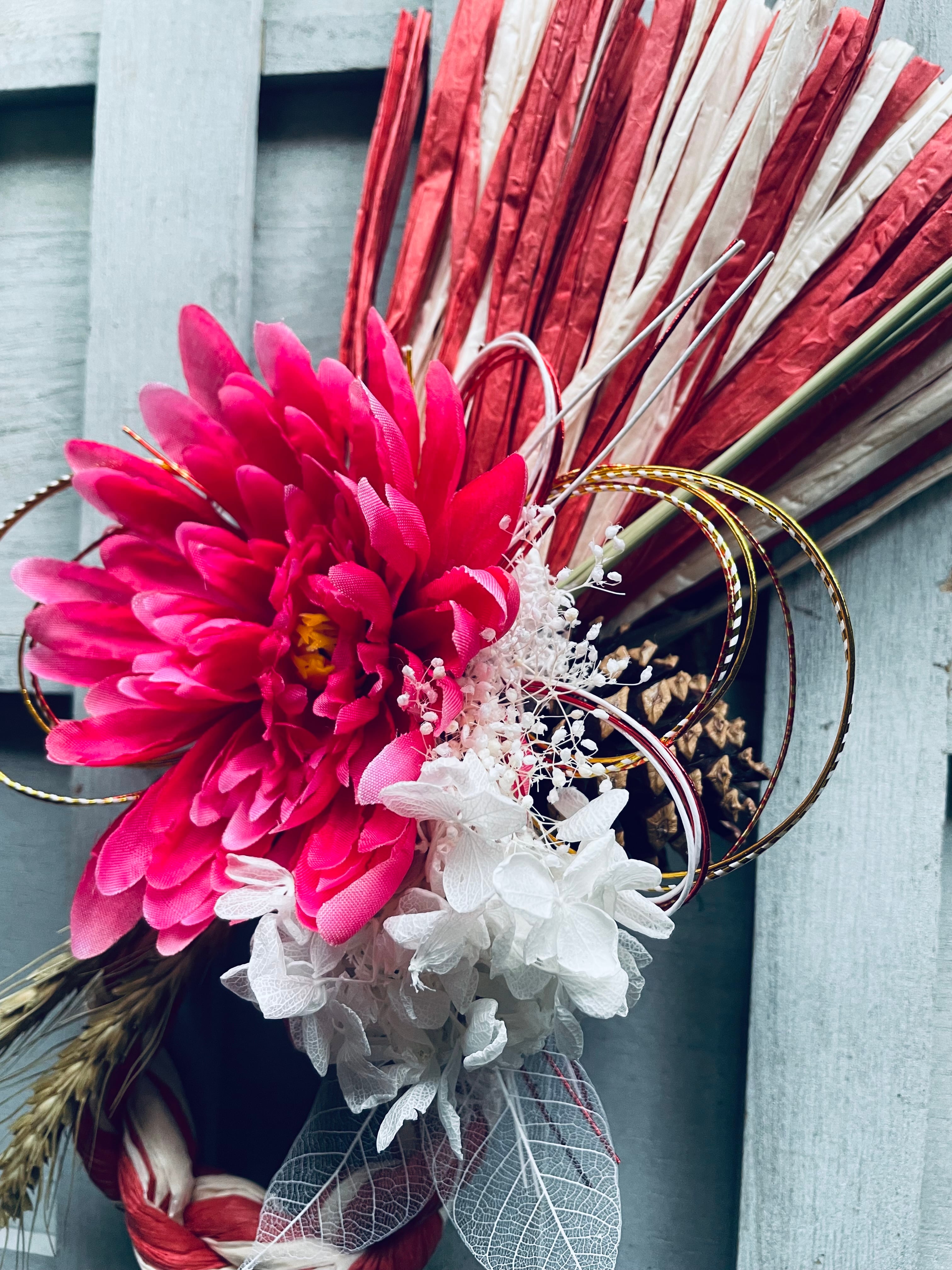 しめ縄　バラレッド　お正月飾り　しめ縄リース　しめ飾り　紅白 しめ縄バラレッドお正月飾りしめ縄リースしめ飾り紅白