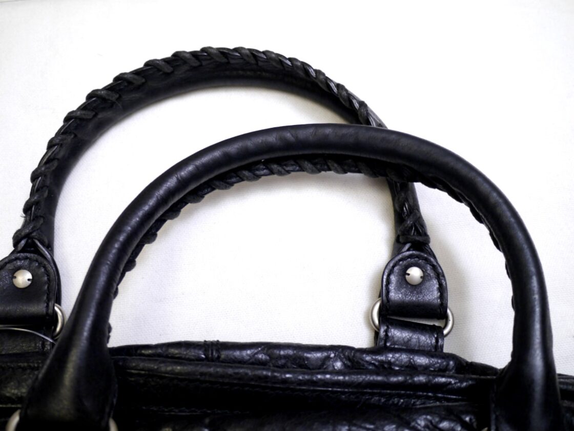 美品◇BALENCIAGA バレンシアガ ミニフォルダー A4対応 男女可 レザー 