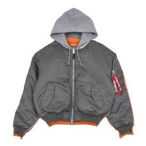 【VETEMENTS】BOMBER WITH ATTACHED HOOD